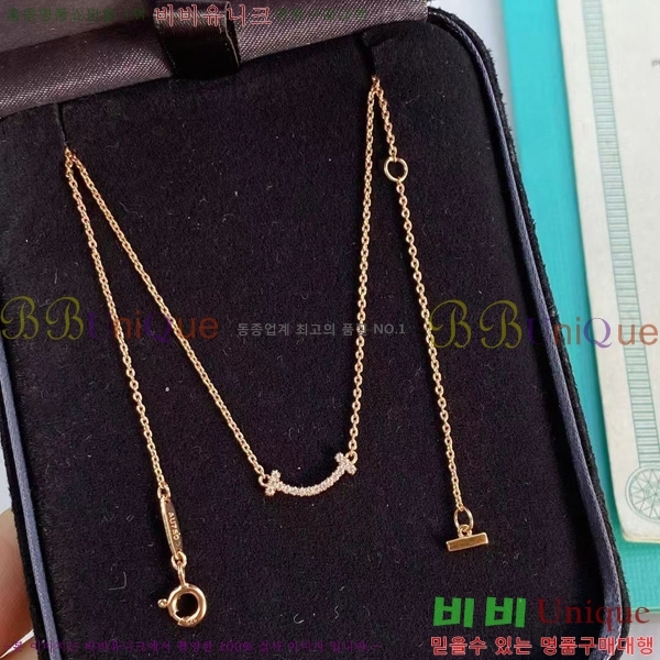 Ƽ�Ĵ� T ������ ť�� ����� S925 TF13669-2