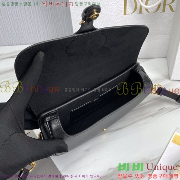 #��� �ٺ� �̽�Ʈ-����Ʈ�� 18812-106