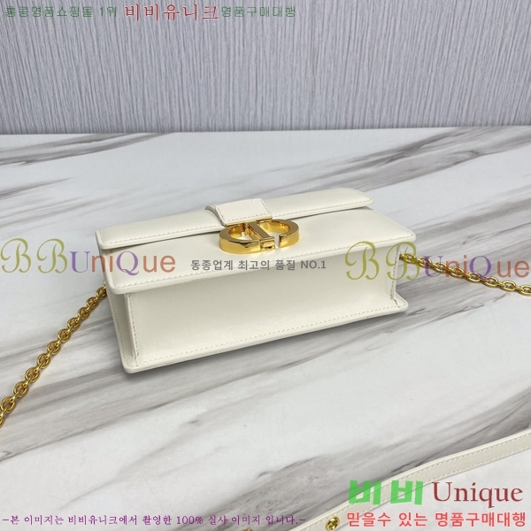 #��� 30 ���״� �̽�Ʈ ����Ʈ ü�ι� M93351-102