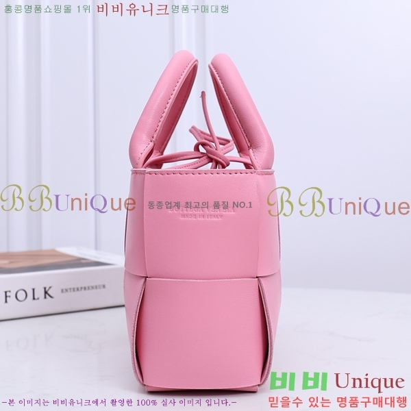 ���װ� ����Ÿ �Ƹ��� ��Ʈ�� �̴� AKR2251-2