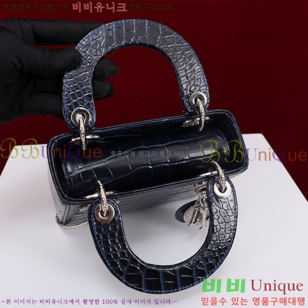 #��� ���̵�� �̴� M050566-118