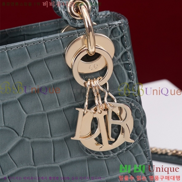 #��� ���̵�� �̴� M050566-117