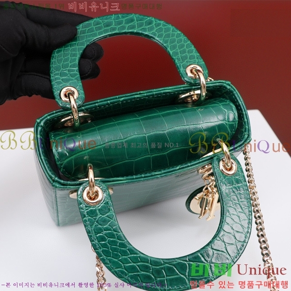 #��� ���̵�� �̴� M050566-111