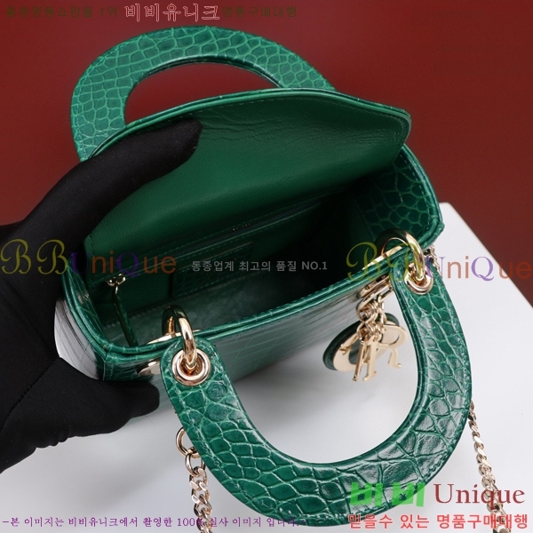 #��� ���̵�� �̴� M050566-111