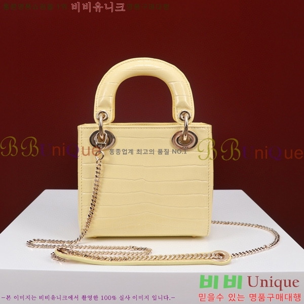 #��� ���̵�� �̴� M050566-108