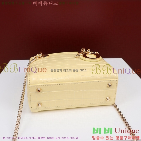 #��� ���̵�� �̴� M050566-108