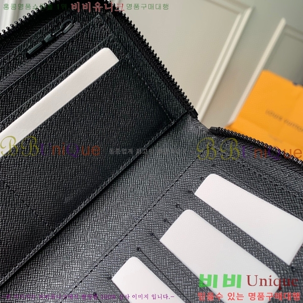 #���̺��� x �߿��� ���縶 ���� ���ų����� M81933-100