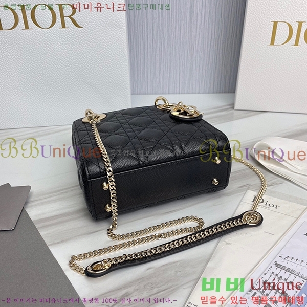 #��� ���̵�� �̴� ĳ��� 18800-1-43