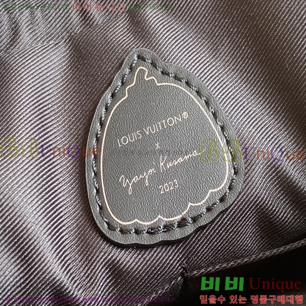 #���̺��� x YK Ʈ���� �޽��� M46435