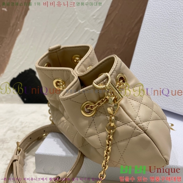 #��� �ƹ� ü�� �� ���� ��ũ�� ��� ���� M22556-102