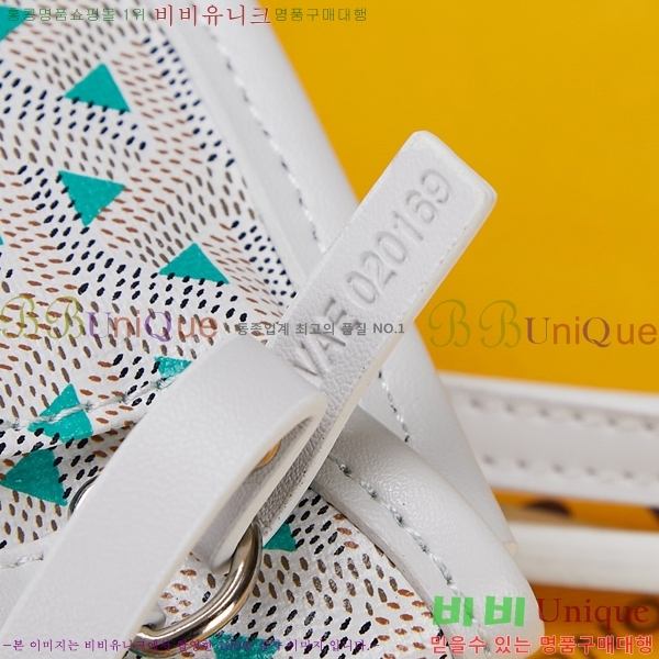 #���ߵ� ������ Ŭ�����ξ� GV52561-104