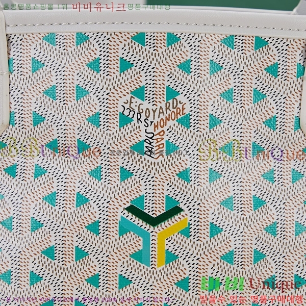 #���ߵ� ������ Ŭ�����ξ� GV52561-104