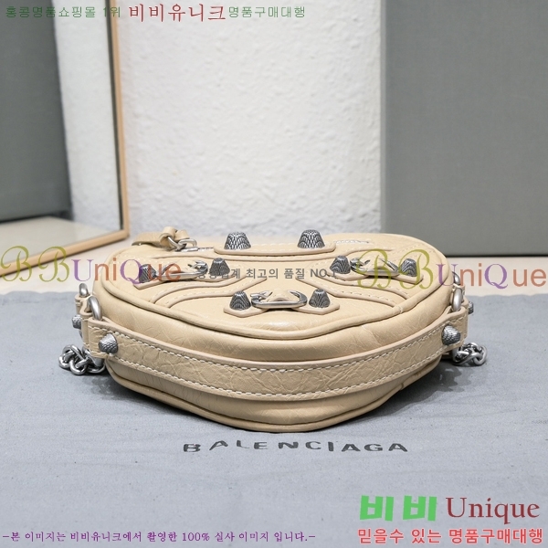 #�߷��þư� ��ī�� ��Ʈ�� 852411-104