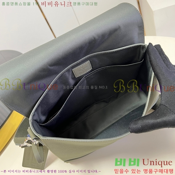 #���̺��� ����ũ���� �޽��� M21363-104