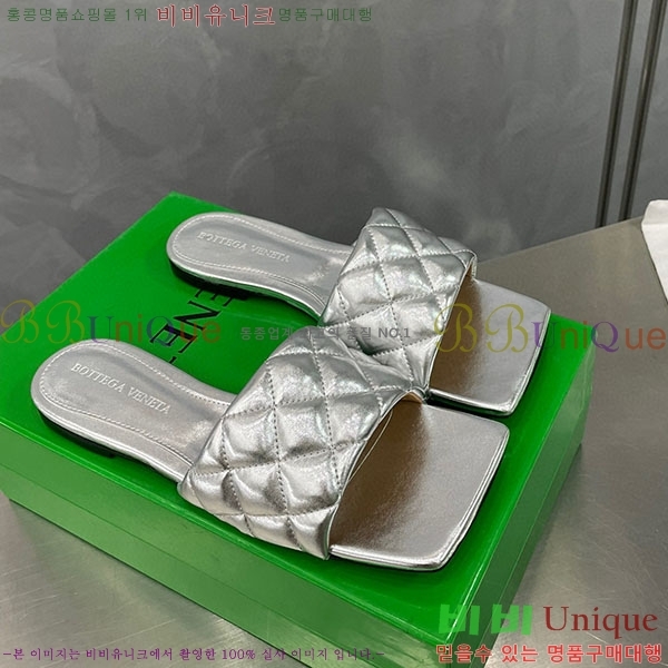 ���װ�����Ÿ �е�� �÷� ���� BV958122-1