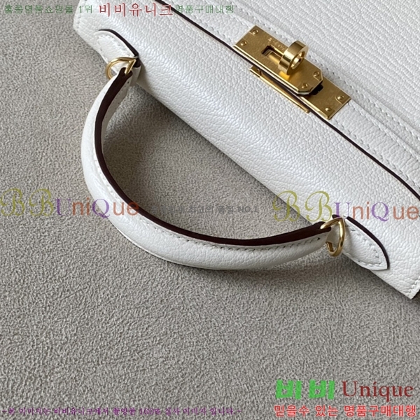 #�����޽� �̸��� 19������ HE58411251-15(���긣����)