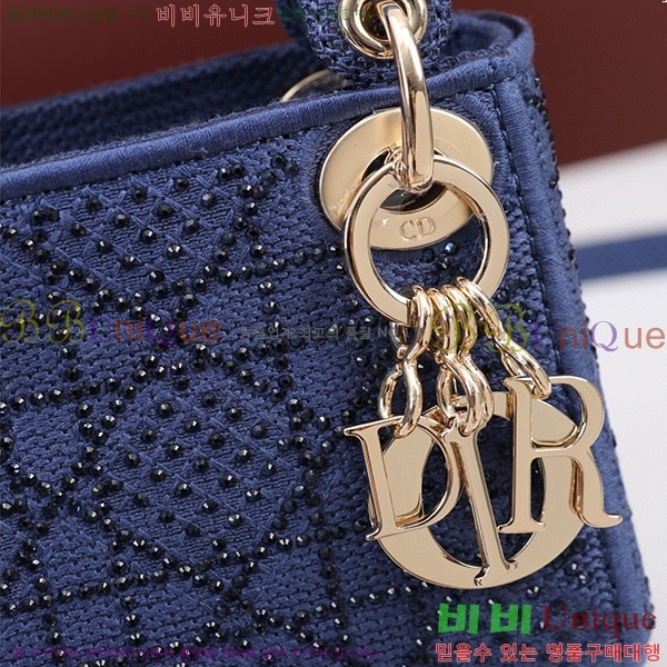 #��� ���̵�� ����ũ�� M085658-104