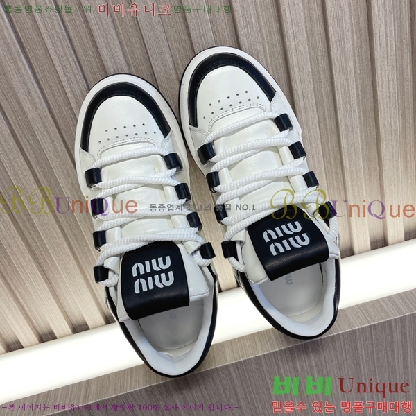 ���� �̿�̿� ����Ŀ�� M955423