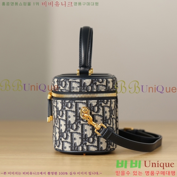 #��� CD �ñ״�ó ���� ����Ƽ ���̽� M54010-100