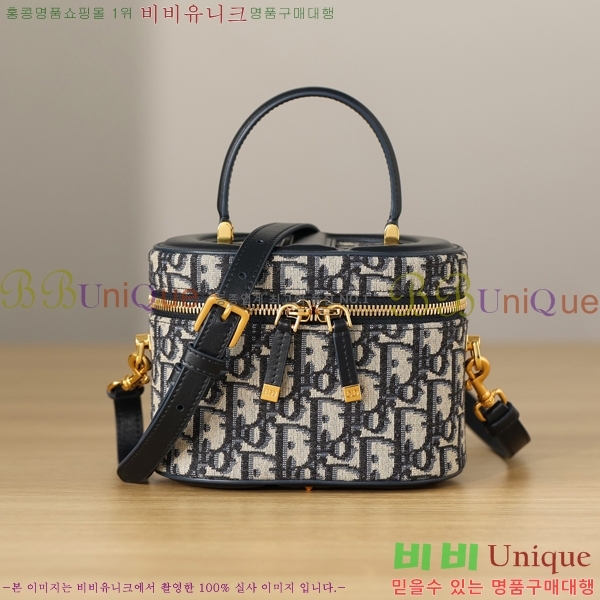 #��� CD �ñ״�ó ���� ����Ƽ ���̽� M54010-100