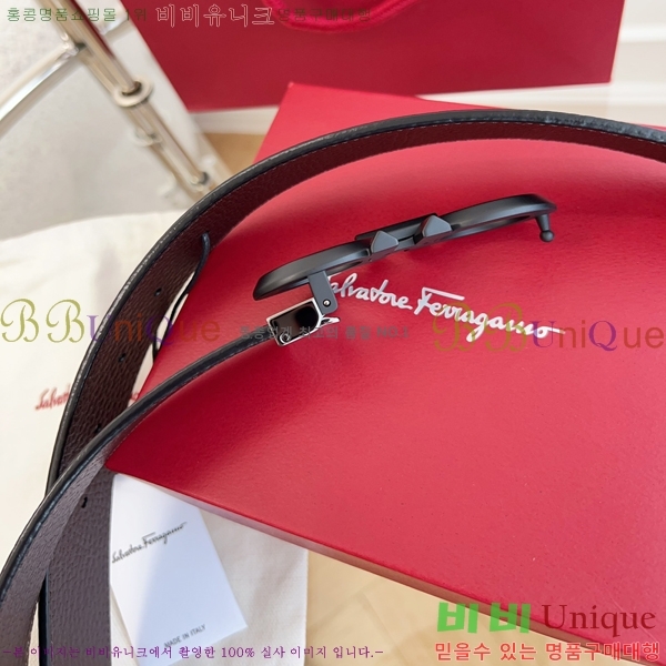 #��󰡸� ��ġ�� ��Ʈ 16F2412010-11 �� 3.5cm