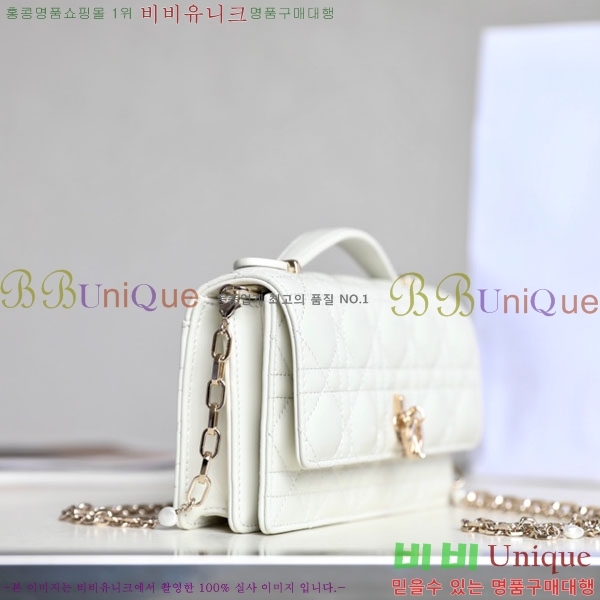 #��� DIOR �̽� ��� �̴Ϲ� M6555-100-1