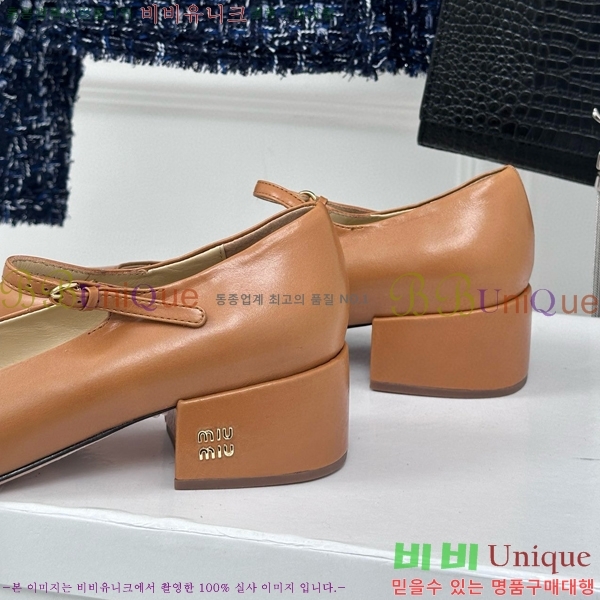 �̿�̿� �޸����� ������ 32MU243435-3