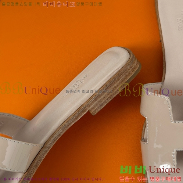 �����޽� ���� ���� ���̴�Ʈ 32HE243431-3