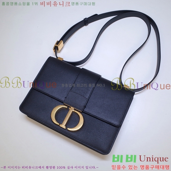 #��� 30 �����ι� M9203-210