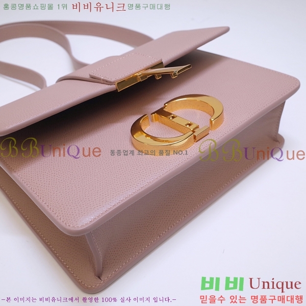 #��� 30 �����ι� M9203-208