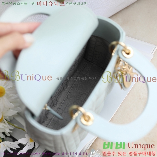 #��� Lady Dior �̴� ���̵�� M050555-2