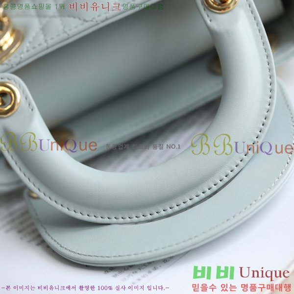 #��� Lady Dior �̴� ���̵�� M050555-2