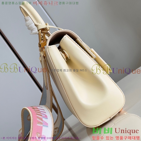 #���̺��� Ŭ��� �̴� M58928-751