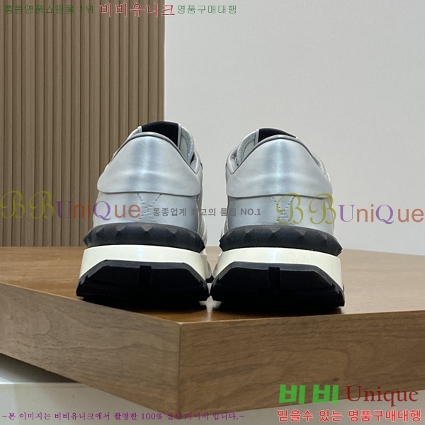 ���� �߷�Ƽ�� ����Ŀ�� 40VA24515-8-5