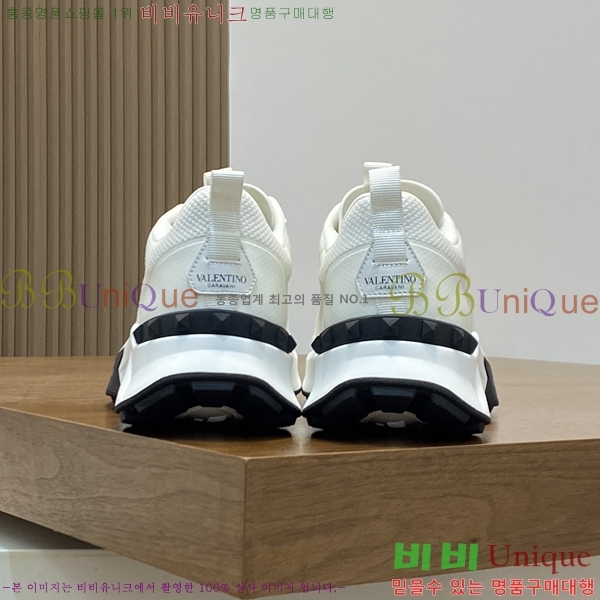 ���� �߷�Ƽ�� ����Ŀ�� 40VA24515-8-11