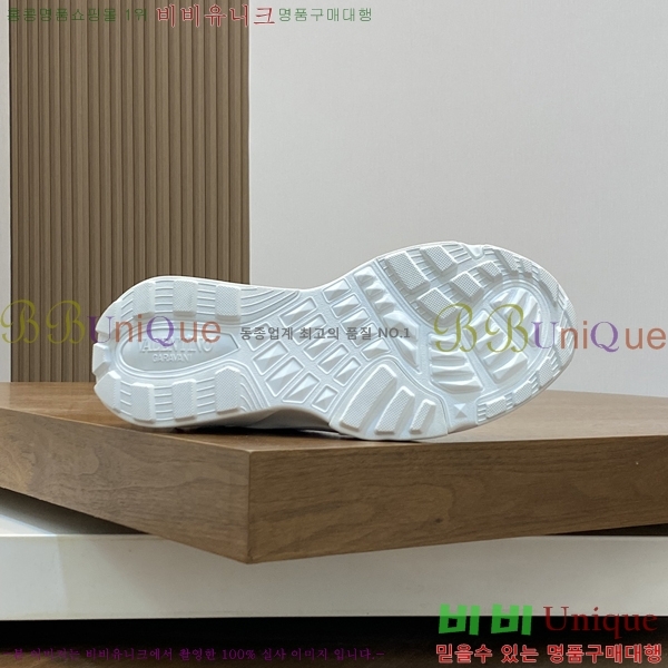 ���� �߷�Ƽ�� ����Ŀ�� 40VA24515-8-15