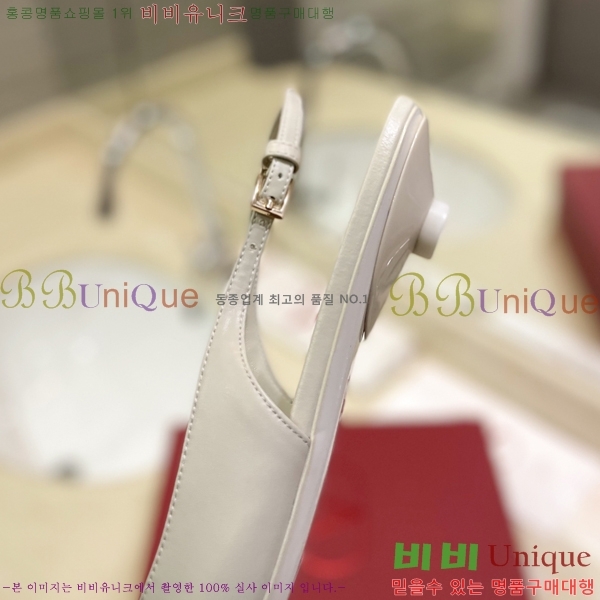  �߷�Ƽ�� V �ΰ� �÷����� V819905-4