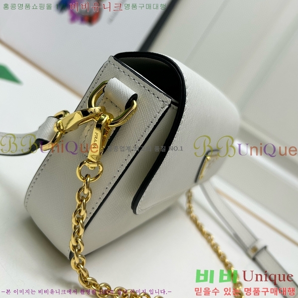 ����� ũ�ν��� 1BD556-1