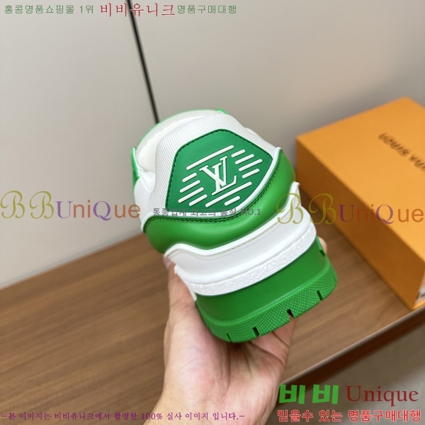 ���̺��� LV Ʈ���̳� ����Ŀ�� 41L2461814-4