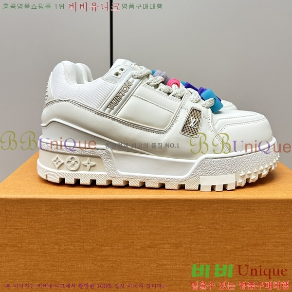 ���̺��� LV Ʈ���̳� ����Ŀ�� 41L2461814-3