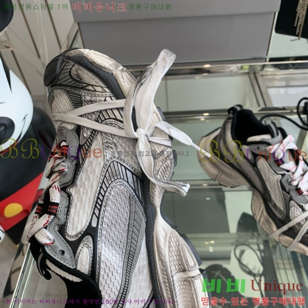 �߷��þư� 3XL Ʈ���̳� ����Ŀ�� BLA356600-8