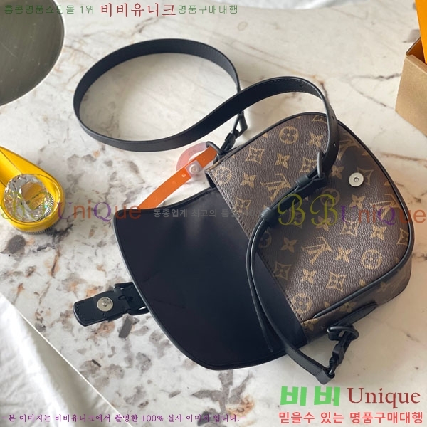 #���̺��� ������ �޽��� PM M47060-330