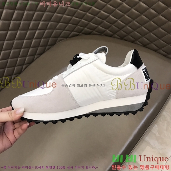 ���� �߷�Ƽ�� ����Ŀ�� 28VT24822-1