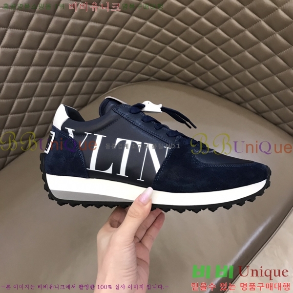 ���� �߷�Ƽ�� ����Ŀ�� 29VT24821-7