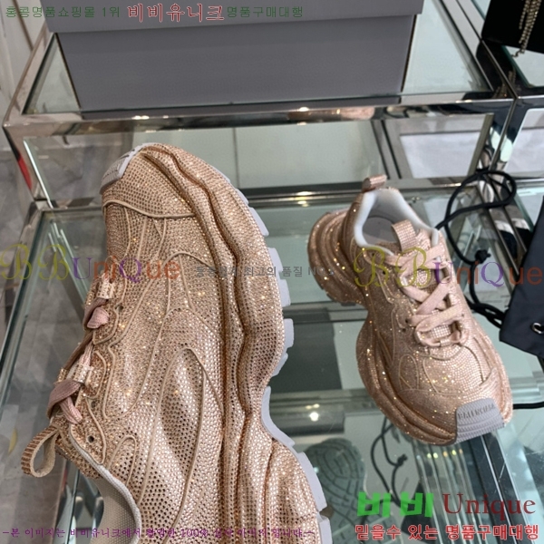 �߷��þư� 3XL Ʈ���̳� ����Ŀ�� BLA356600-101