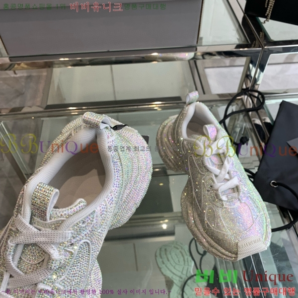 �߷��þư� 3XL Ʈ���̳� ����Ŀ�� BLA356600-102