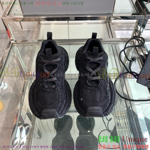 �߷��þư� 3XL Ʈ���̳� ����Ŀ�� BLA356600-103