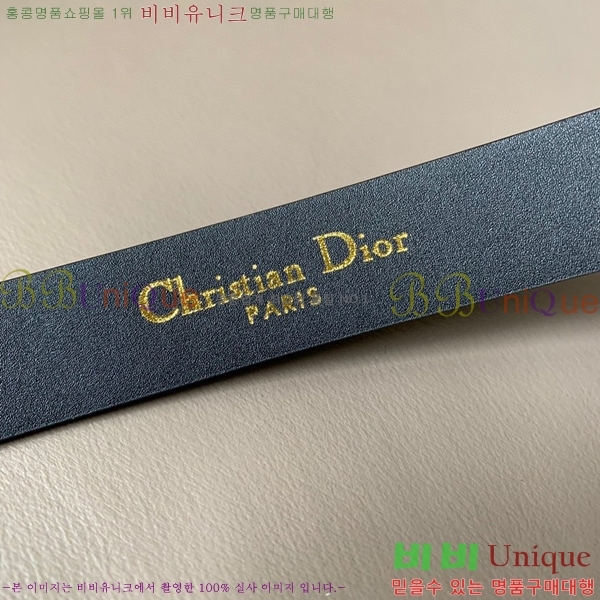 #��� ��Ʈ D2712235