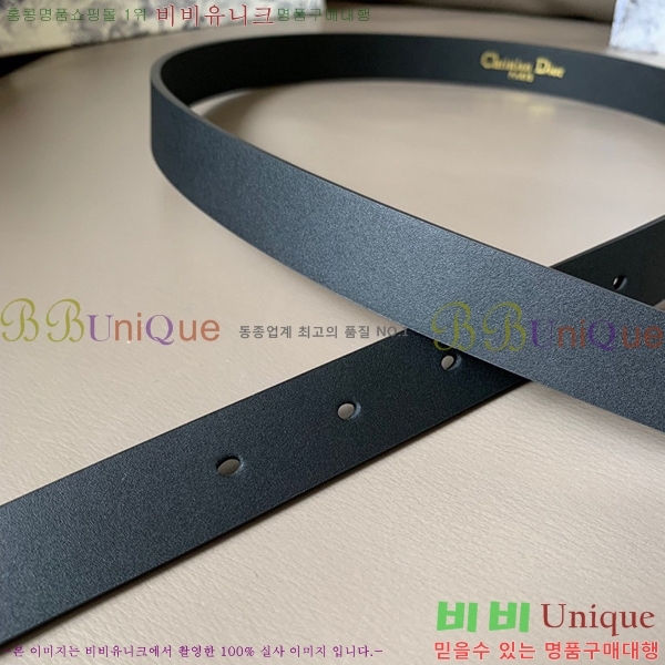 #��� ��Ʈ D2712235