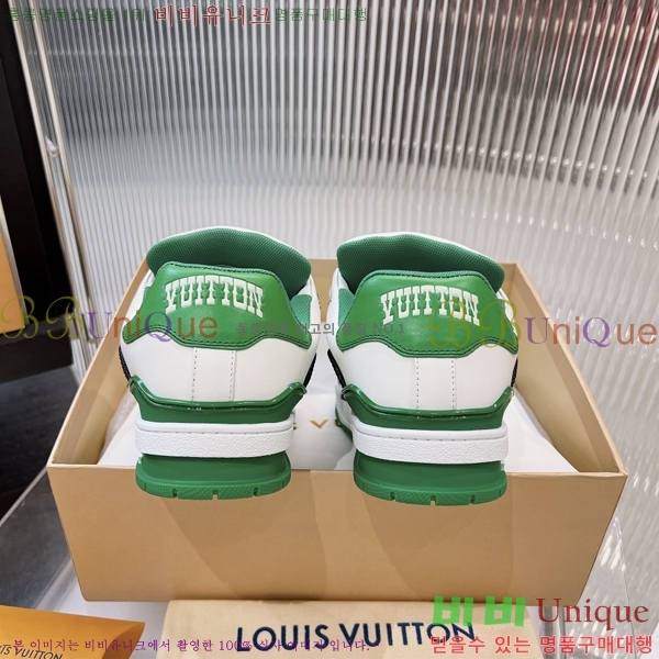 NEW LV Ʈ���̳� ����Ŀ�� 44L2412434-4